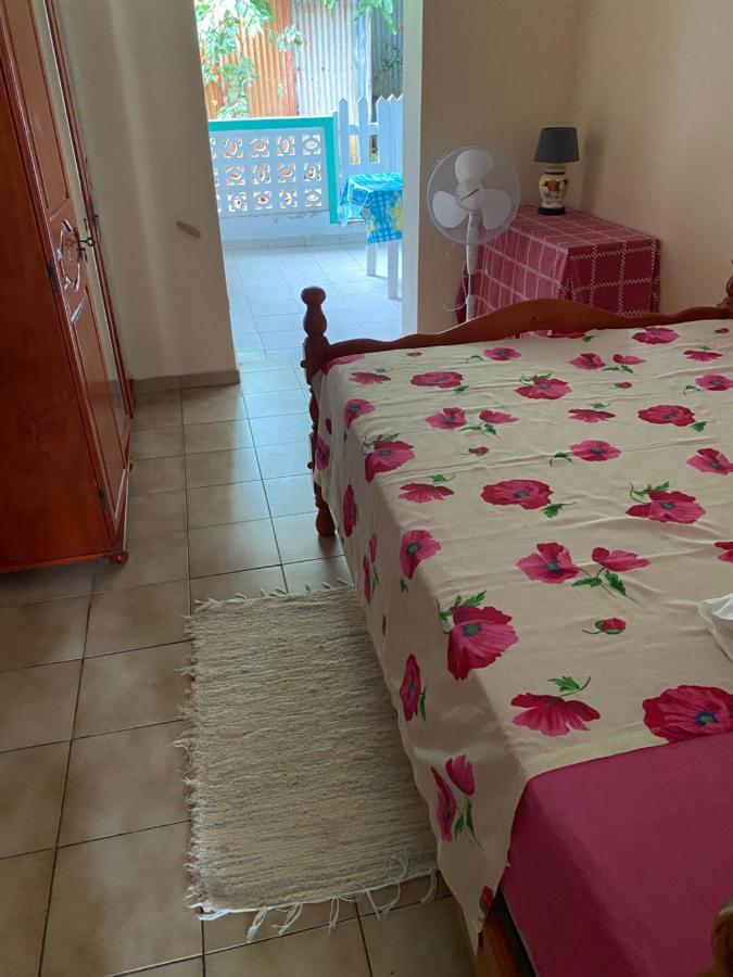 Maison En Bord De Mer A Trois Rivieres. מראה חיצוני תמונה